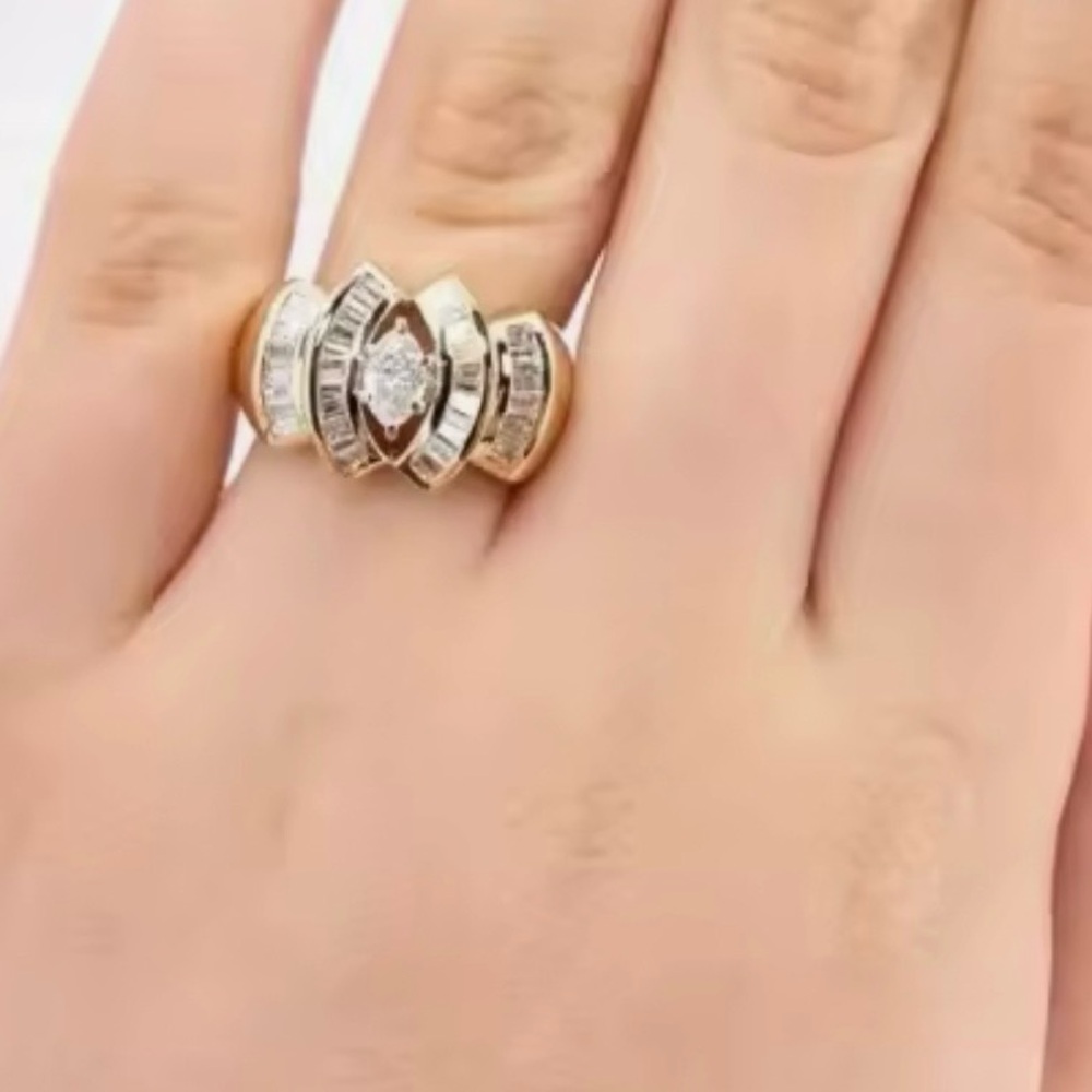 NEW Classic Gold and Clear CZ Heart Ring